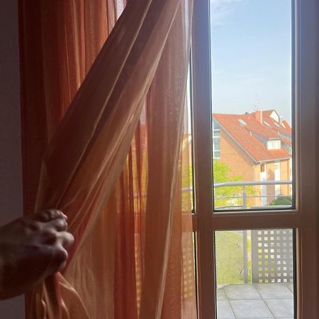 Sonniges Dachzimmer فيوخت المظهر الخارجي الصورة