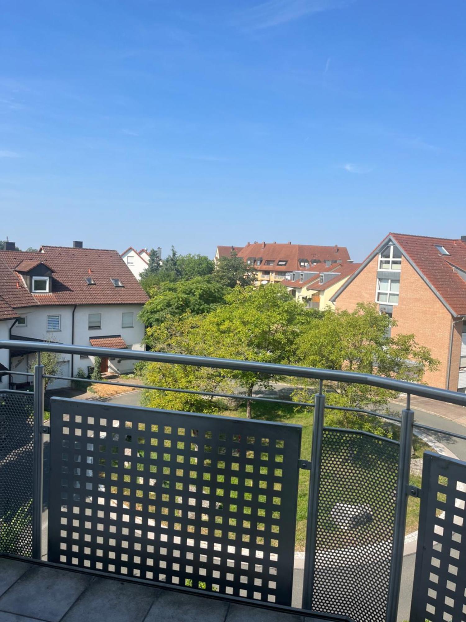 Sonniges Dachzimmer فيوخت المظهر الخارجي الصورة